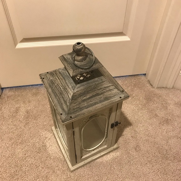 Kirkland’s Rustic Lantern - Picture 4 of 8